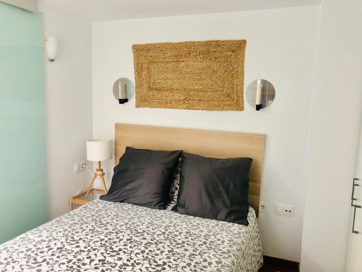Atico Con Terraza Center City Малага Екстериор снимка